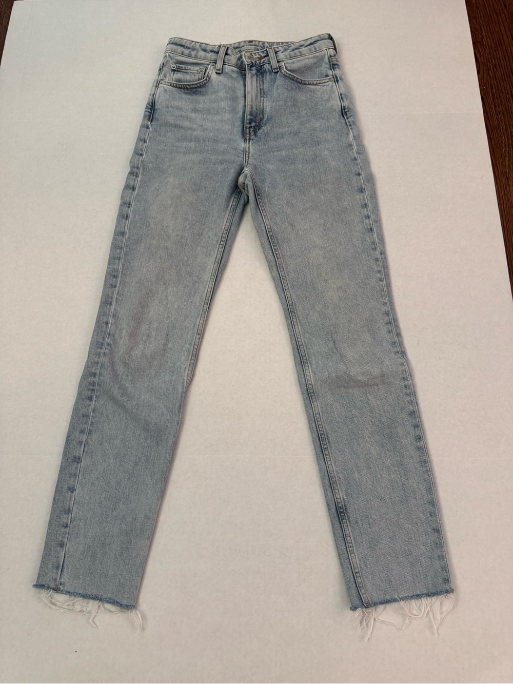 Weekday Way Jeans 24 Light Wash High Rise Raw Hem Straight Leg
